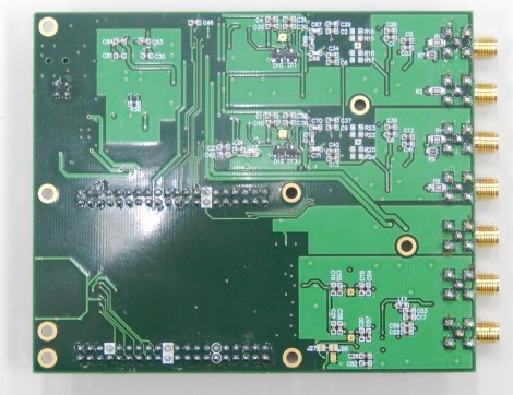 18bit A/D変換ボード 基板表面